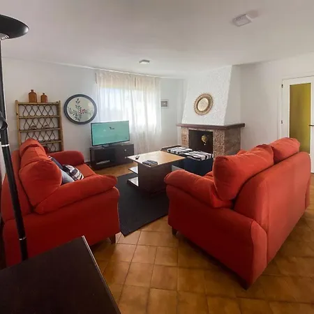 بيت للعطل Erbosa